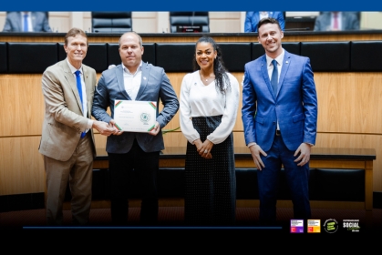 Pré-vale recebe Certificado de Responsabilidade Social da Alesc em 14 edições consecutivas